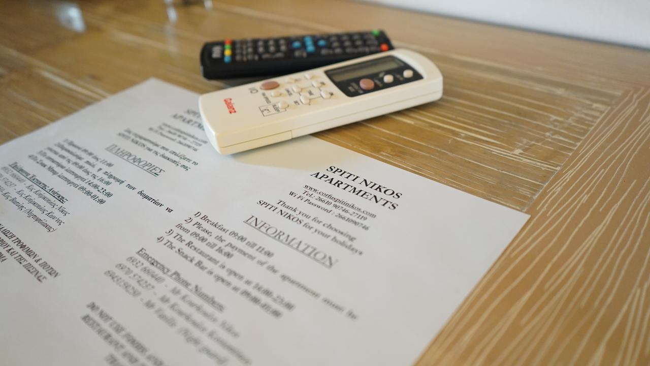 Spiti Nikos Aparthotel Danilia Bagian luar foto